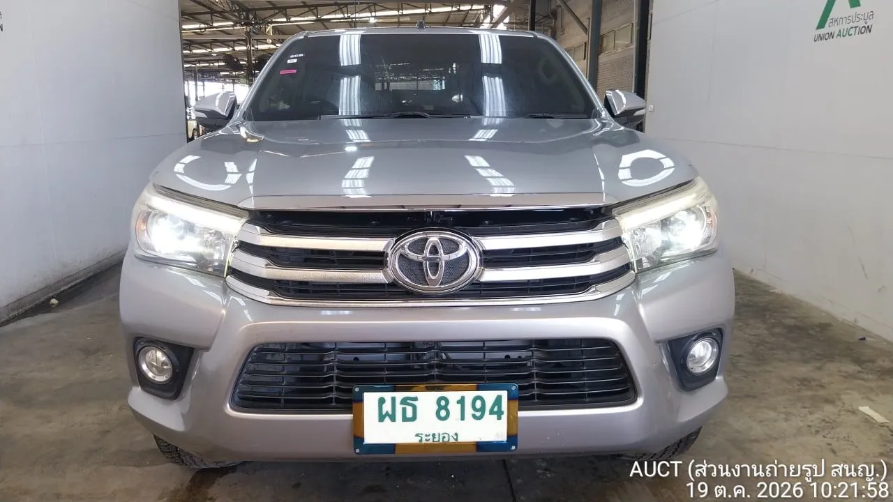 2016 Toyota Hilux Revo – 1