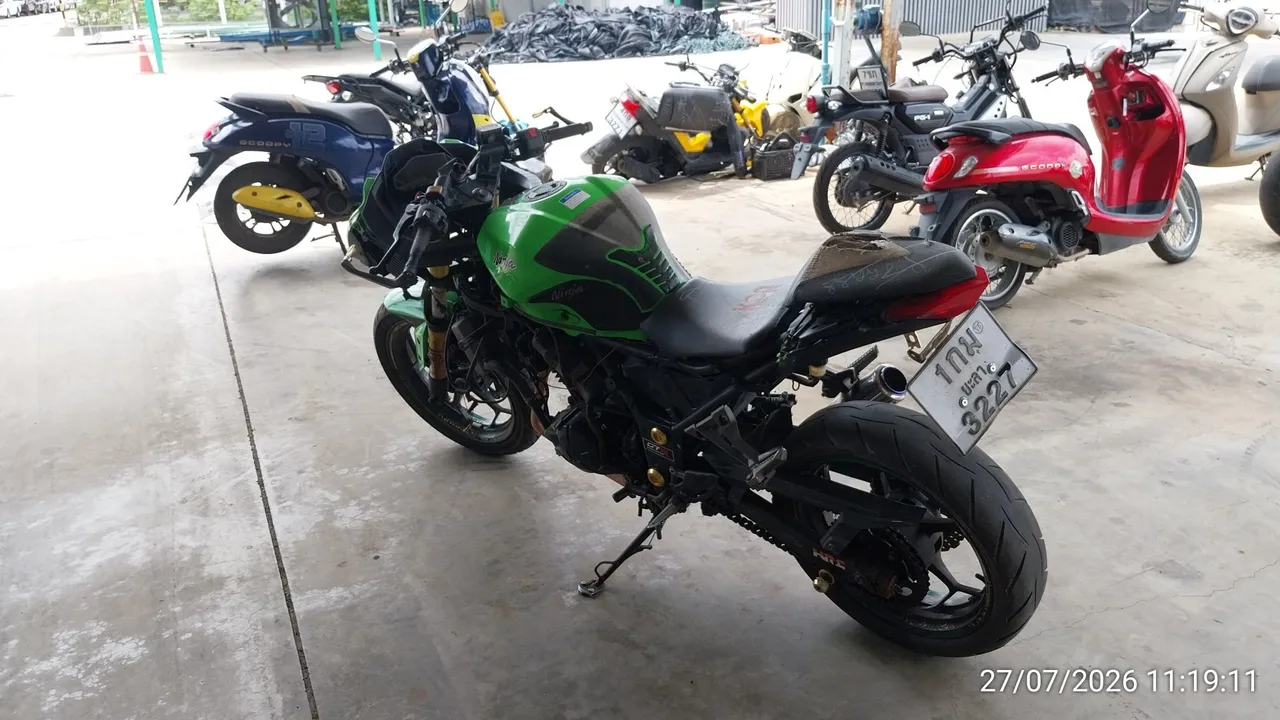 2014 Kawasaki Ninja 300 – 6