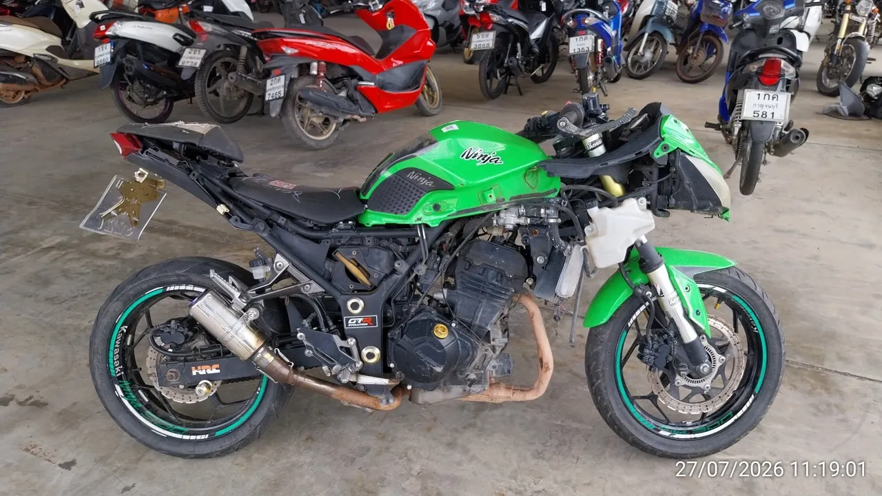 2014 Kawasaki Ninja 300 – 3