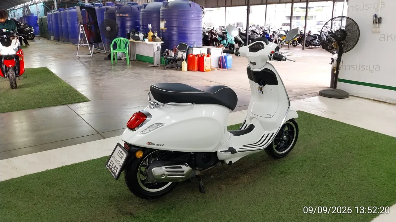 2025 Vespa Sprint – 4