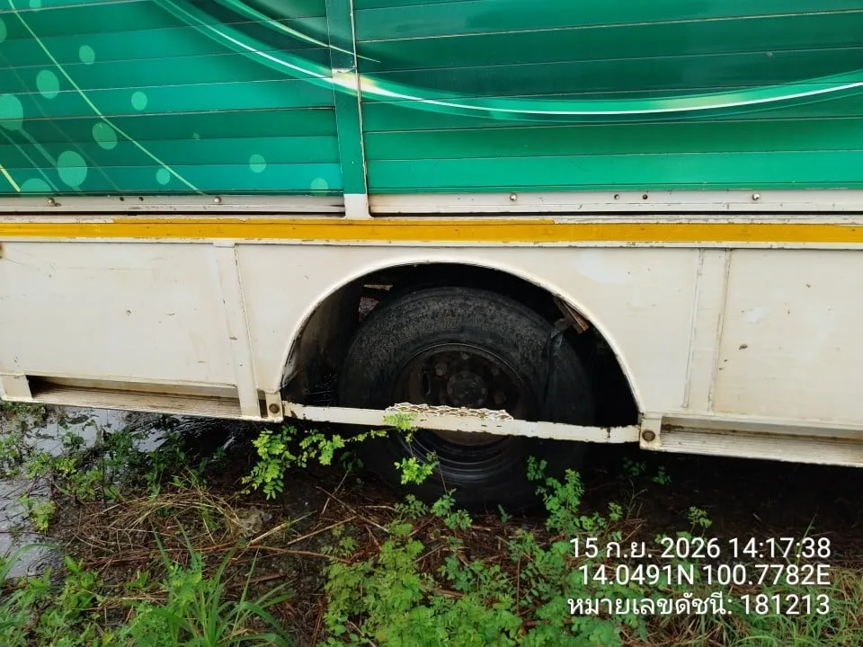 2010 Isuzu NQR – 9
