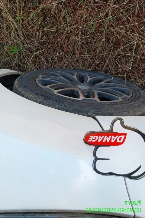 2011 Ford Fiesta – 3