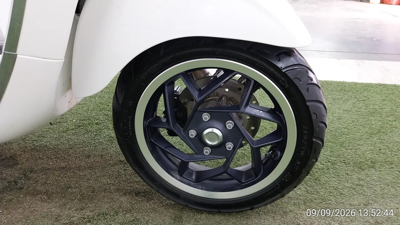 2025 Vespa Sprint – 10
