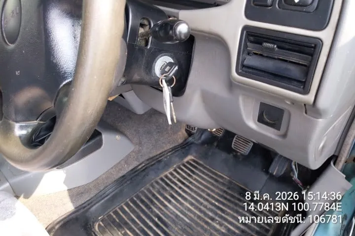2002 Isuzu D-Max – 11