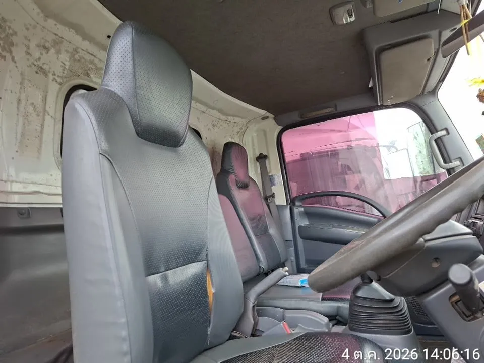 2011 Isuzu NQR – 6