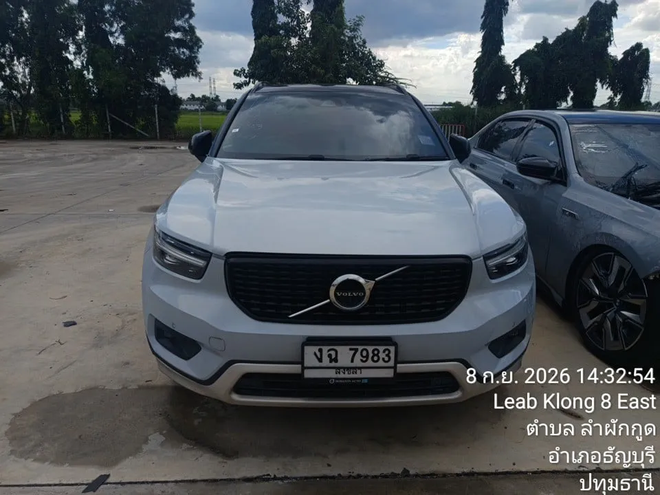 2022 Volvo XC40 – 1