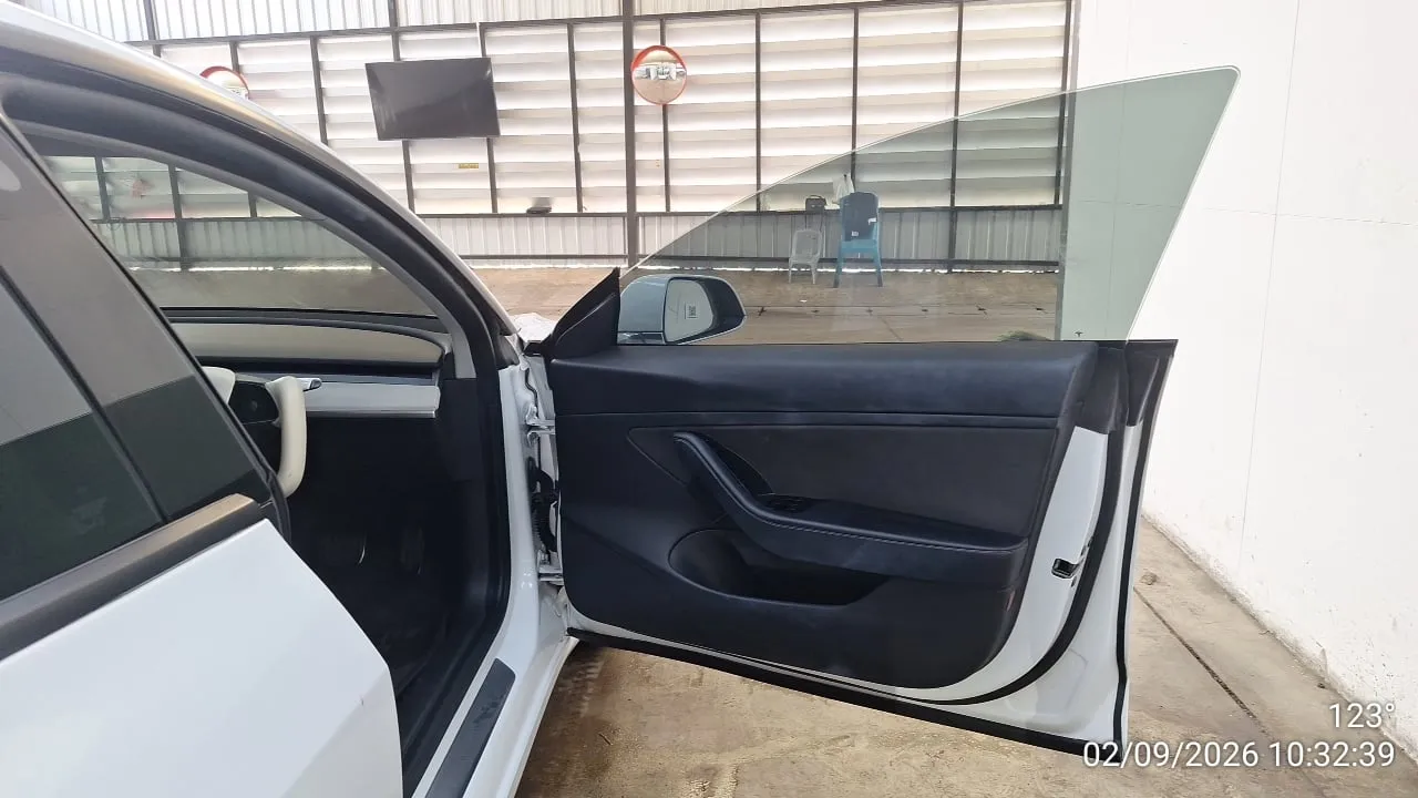 2020 Tesla Model 3 – 11