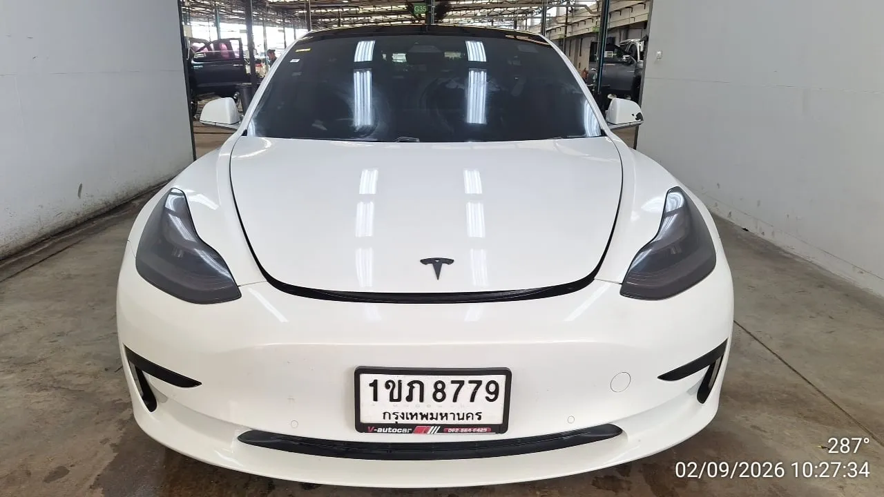 2020 Tesla Model 3 – 1