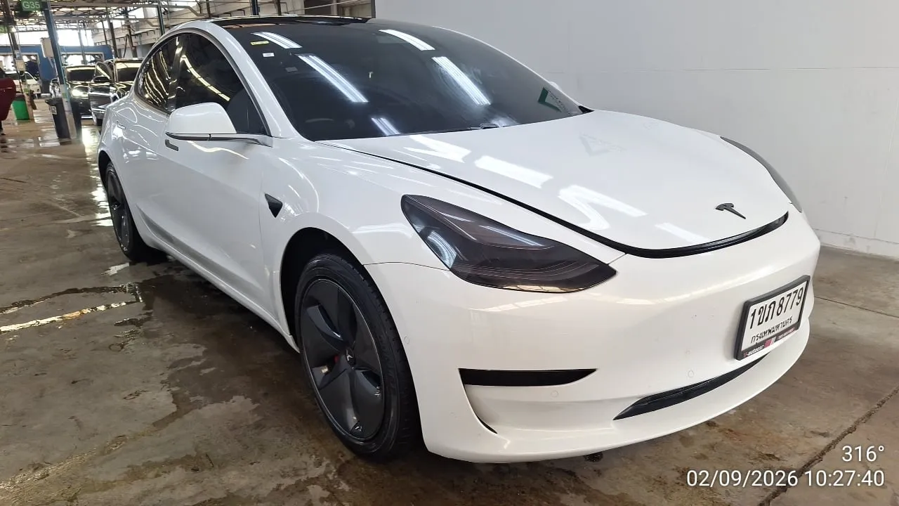 2020 Tesla Model 3 – 2