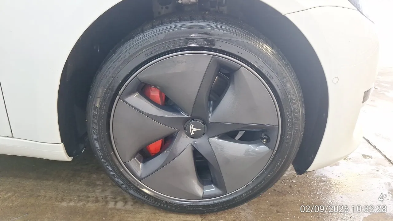 2020 Tesla Model 3 – 10