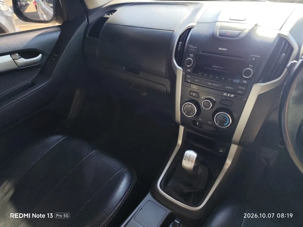 2011 Isuzu D-Max – 12