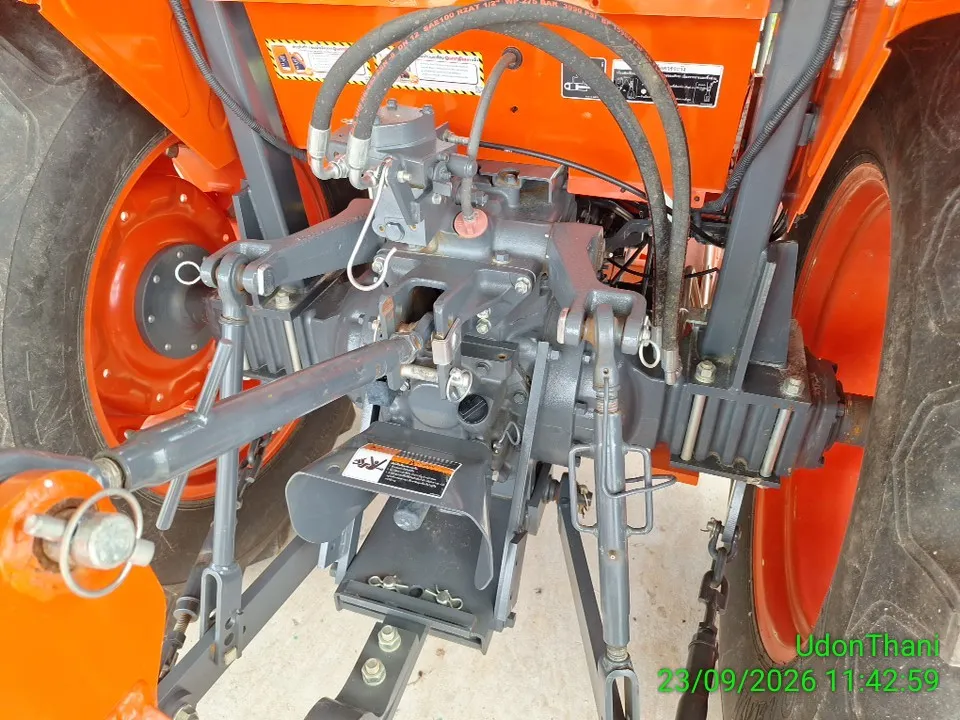 2024 Kubota M6240SUH-B – 7