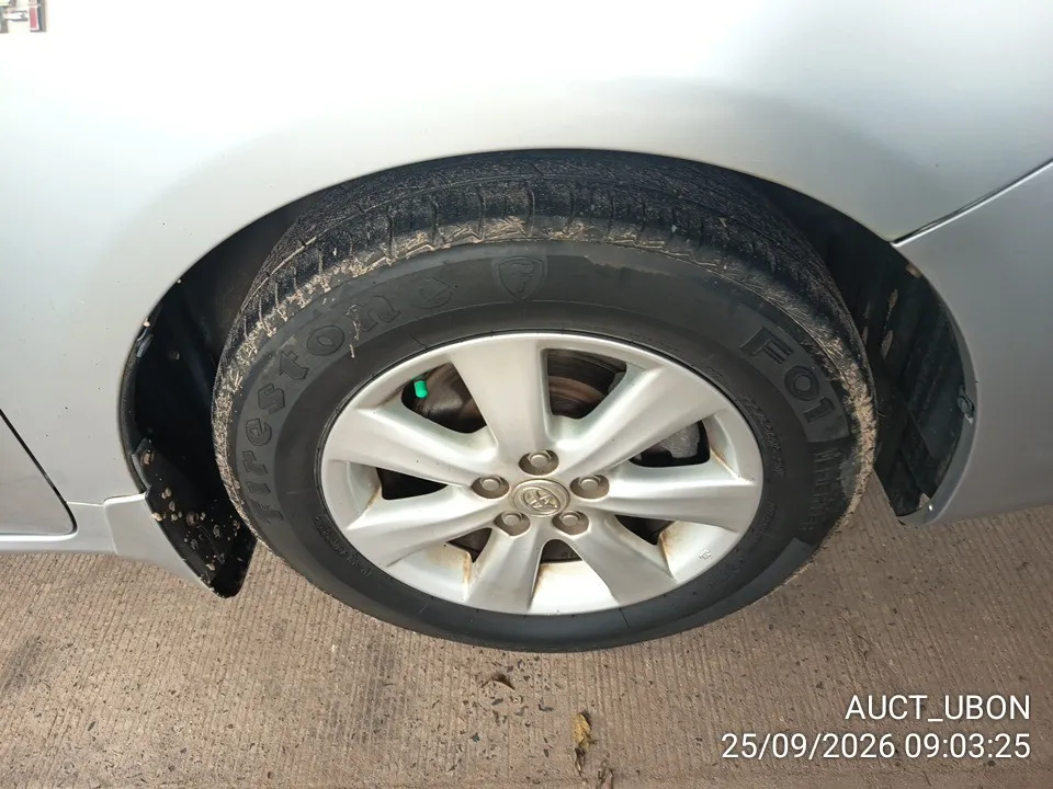 2010 Toyota Corolla Altis – 3