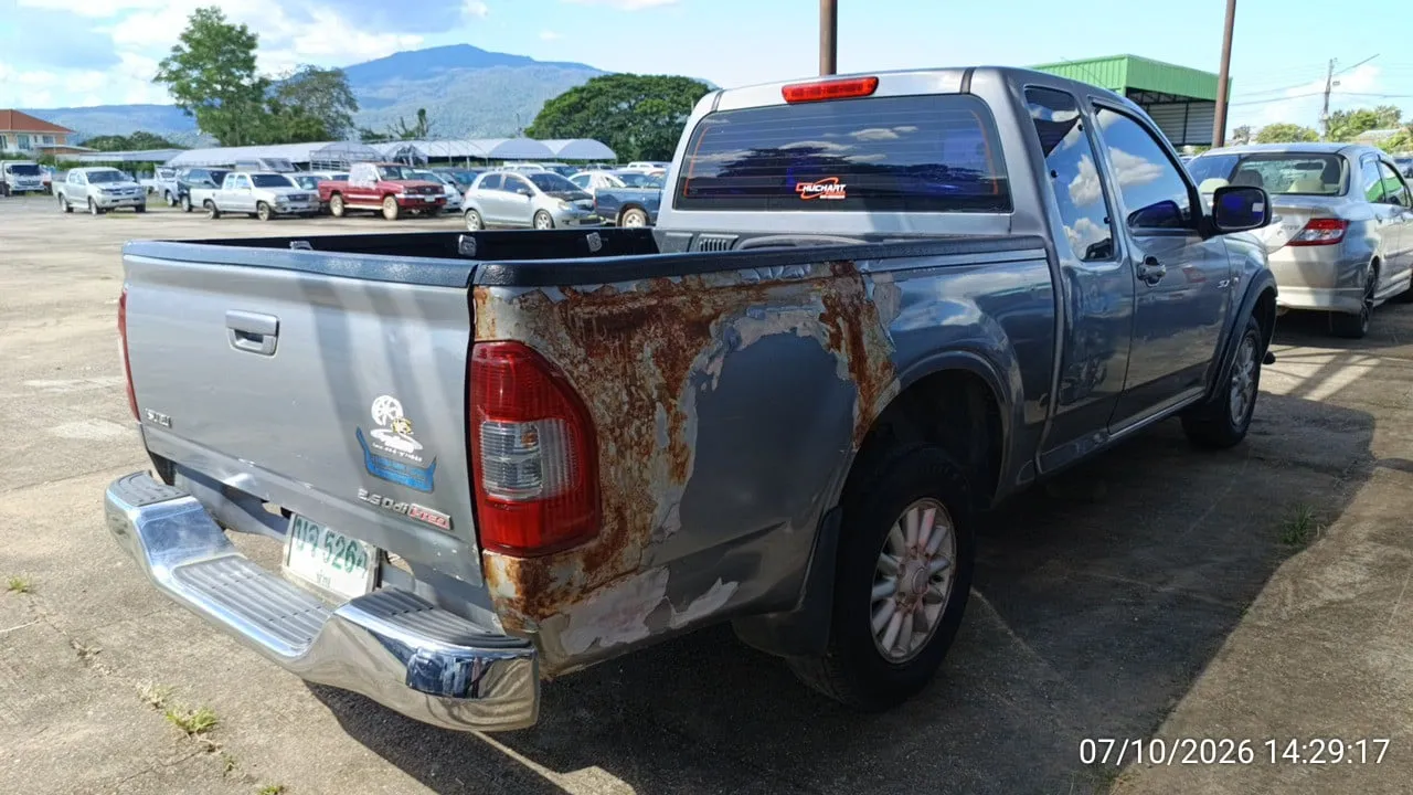2005 Isuzu D-Max – 6