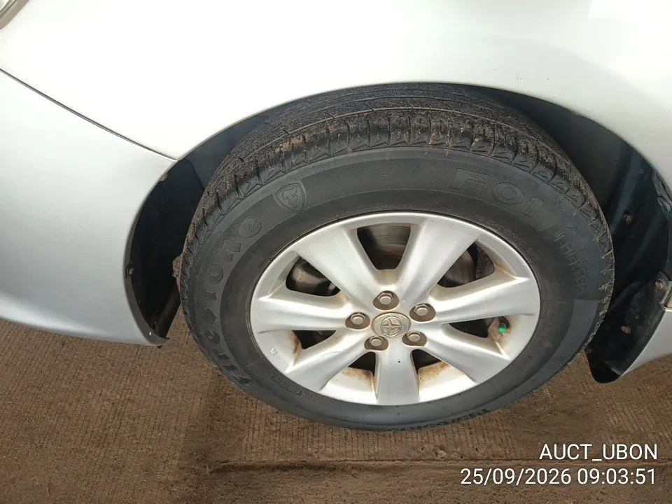 2010 Toyota Corolla Altis – 9