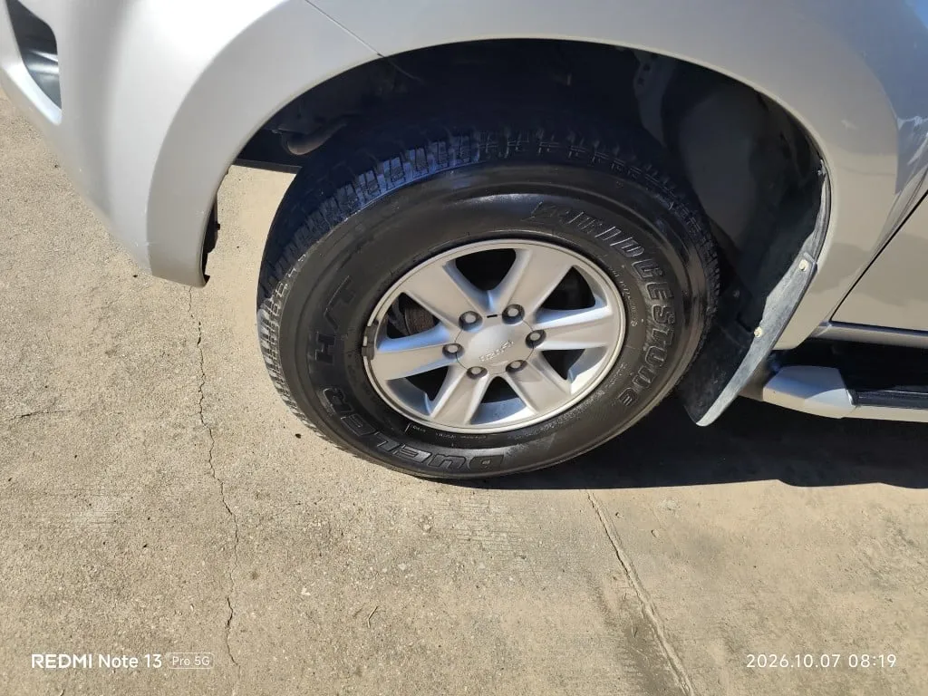 2011 Isuzu D-Max – 7