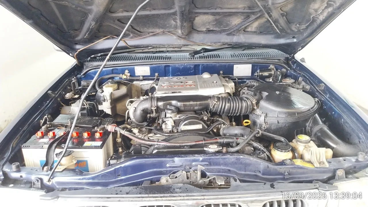 2004 Toyota Sport Rider – 4