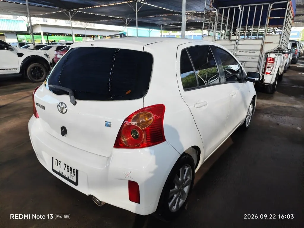 2013 Toyota Yaris – 3