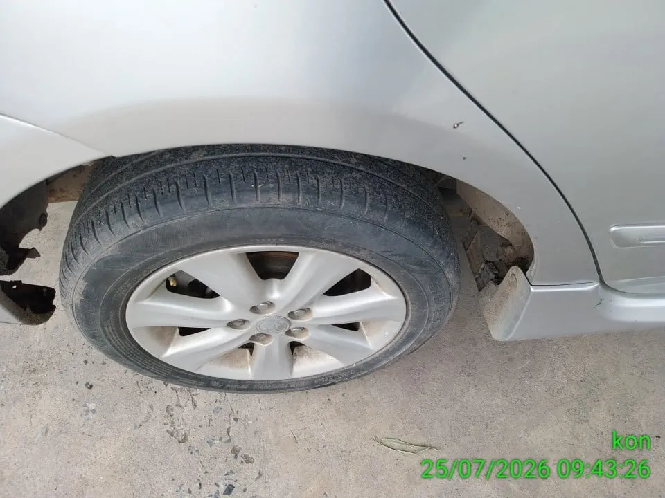 2011 Toyota Corolla Altis – 12