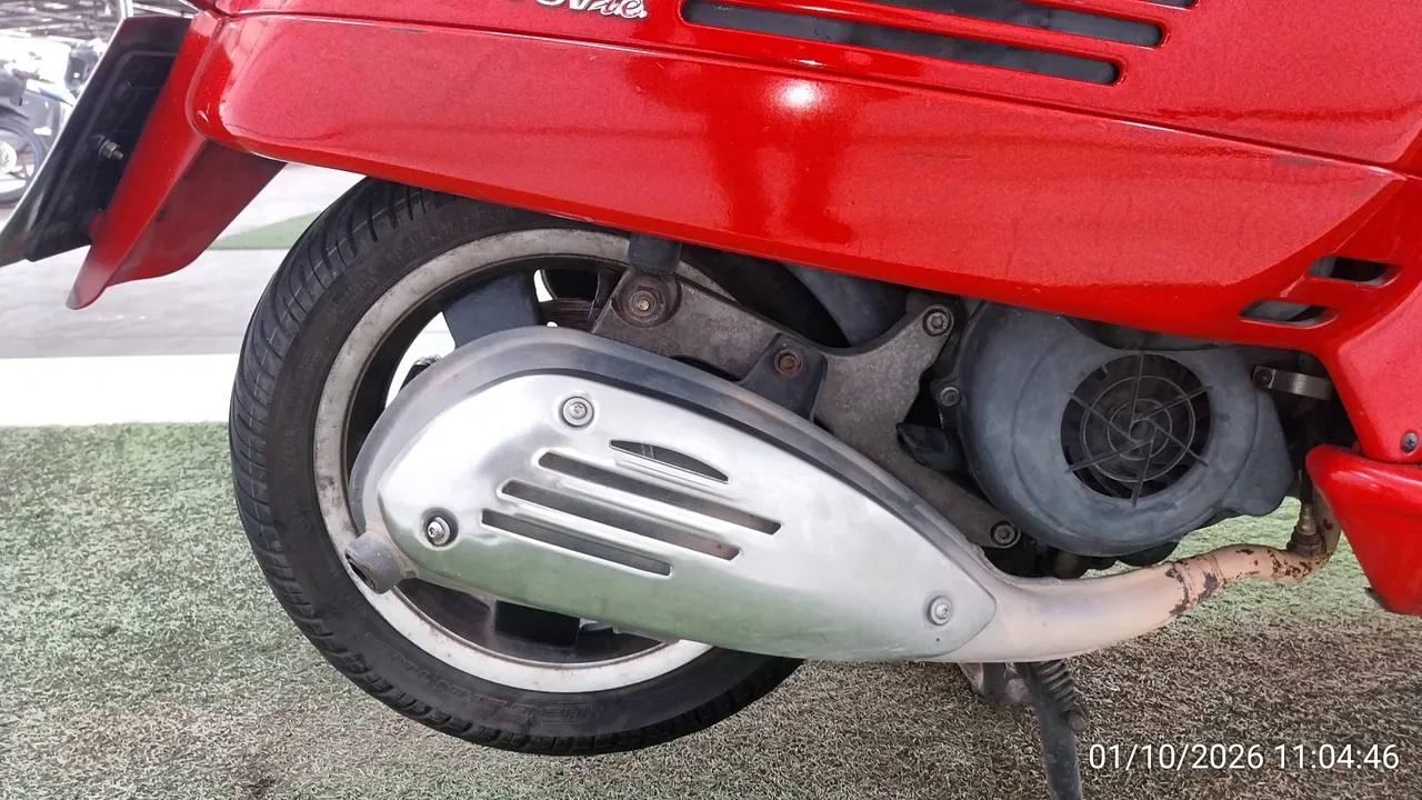 2014 Vespa GTS – 11