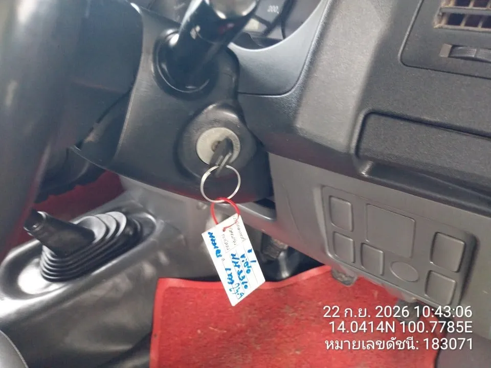 2013 Toyota Hilux Vigo – 11