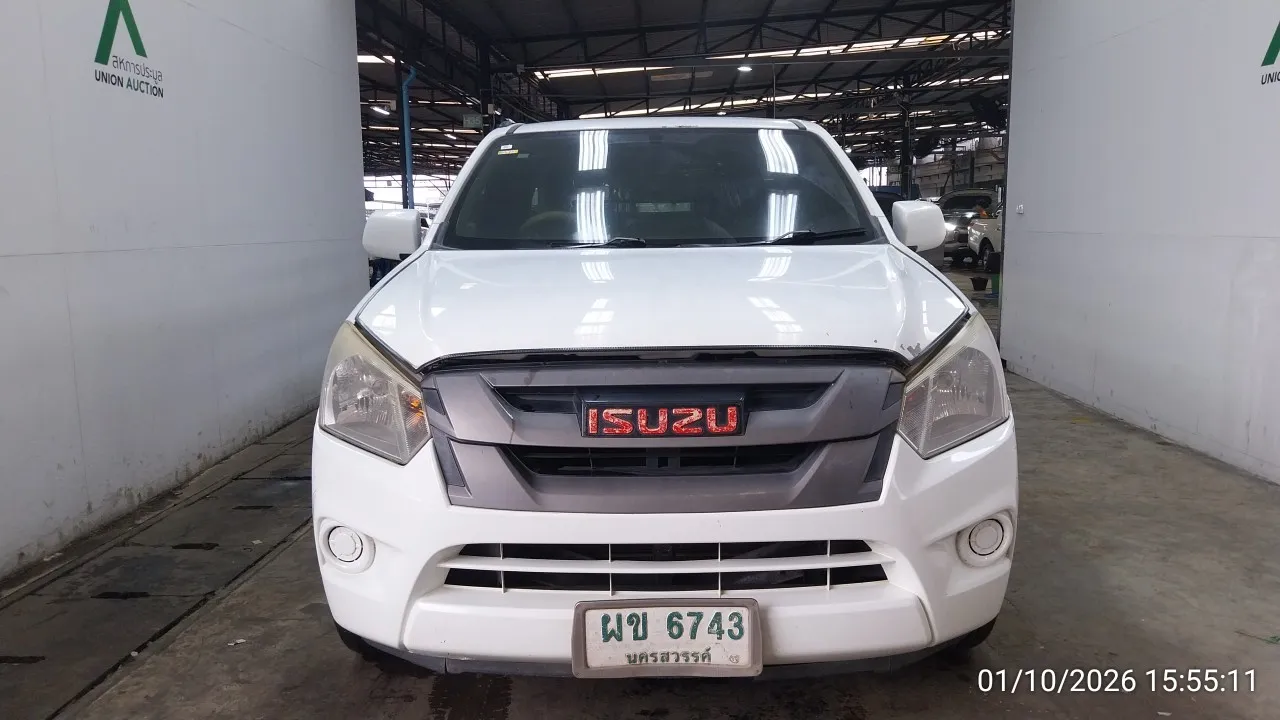 2017 Isuzu D-Max – 1