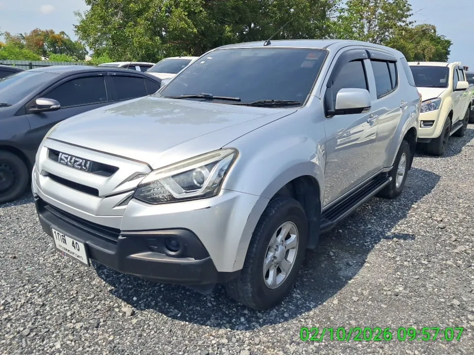 2017 Isuzu MU-X – 2