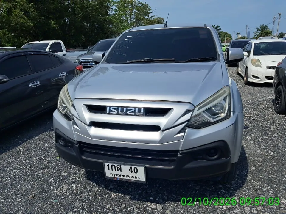 2017 Isuzu MU-X – 1