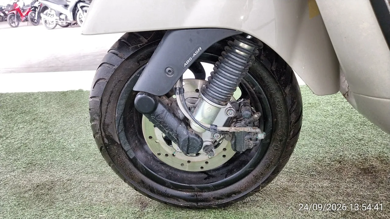 2023 Vespa GTV 300 – 9