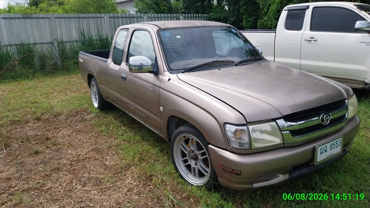 2004 Toyota Hilux Tiger – 7