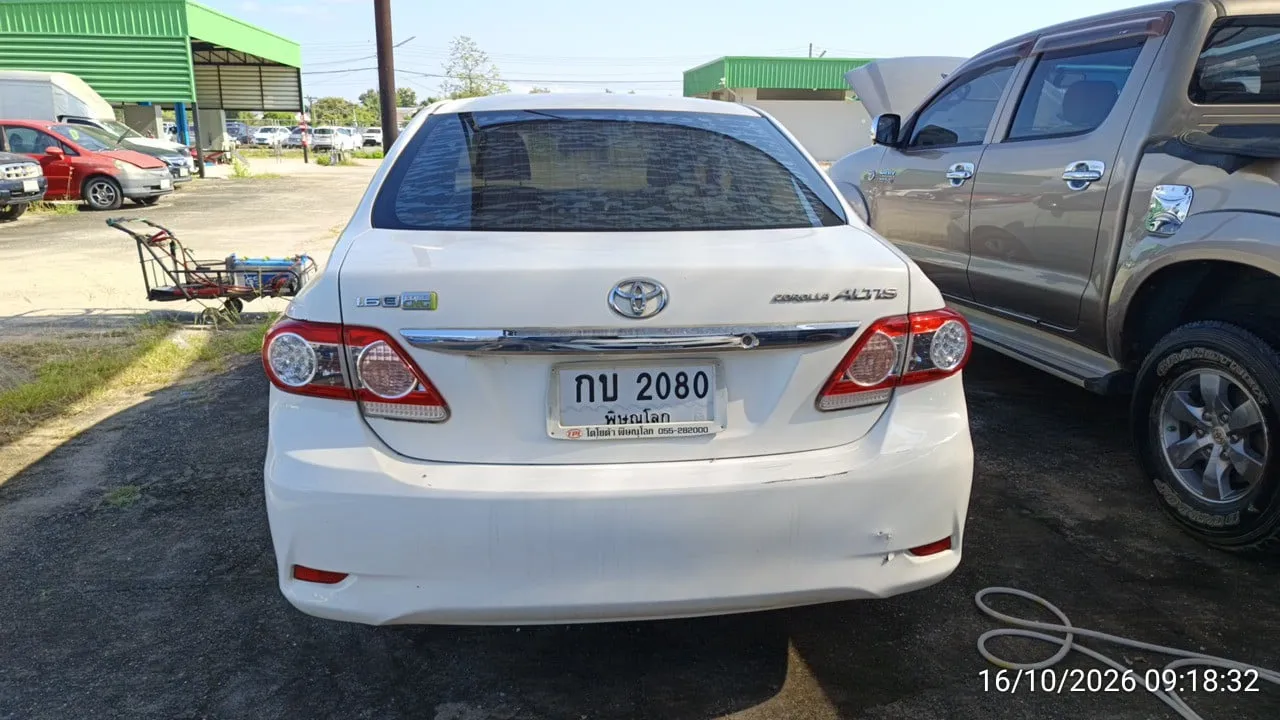 2012 Toyota Corolla Altis – 6