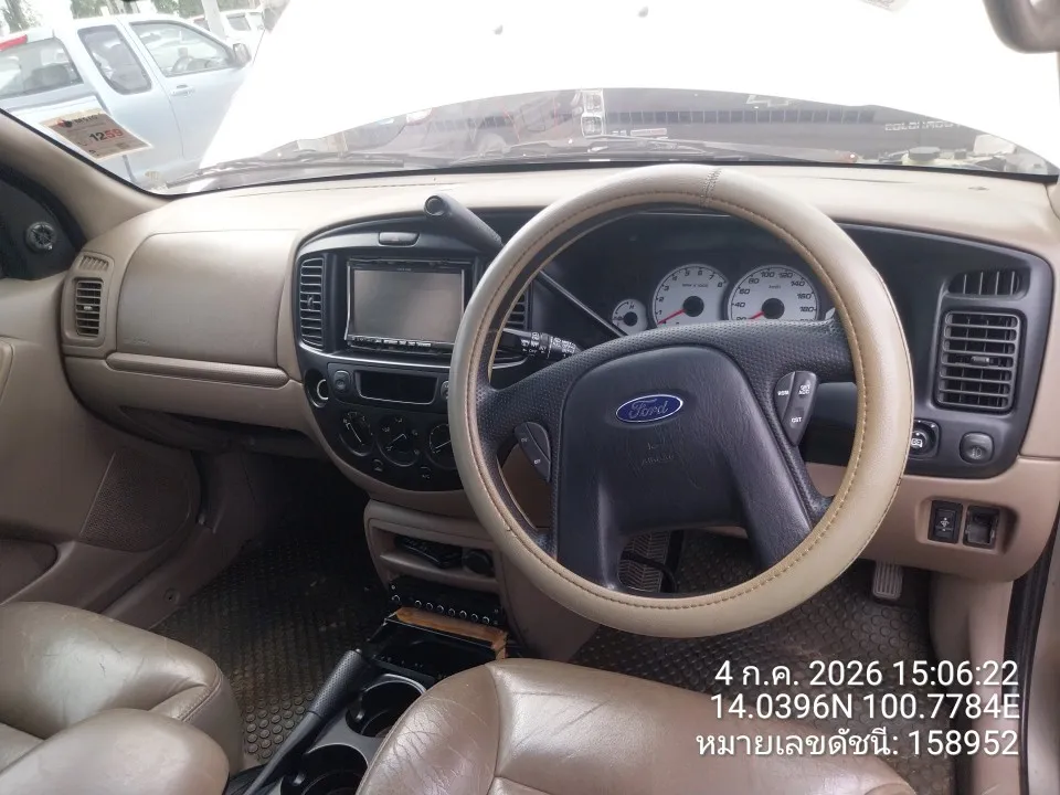 2004 Ford Escape – 10