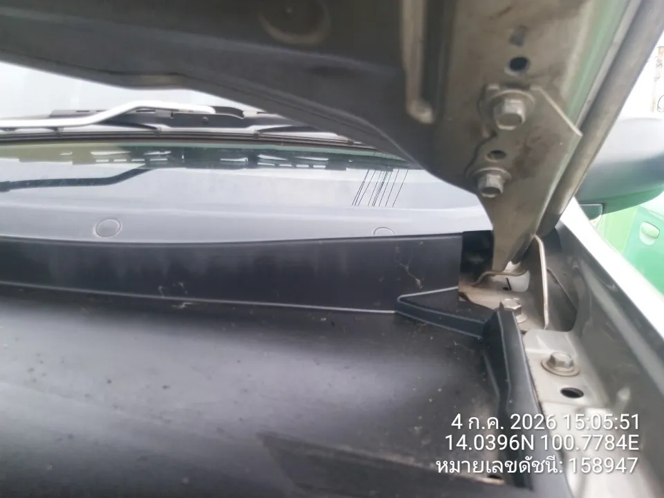 2004 Ford Escape – 5