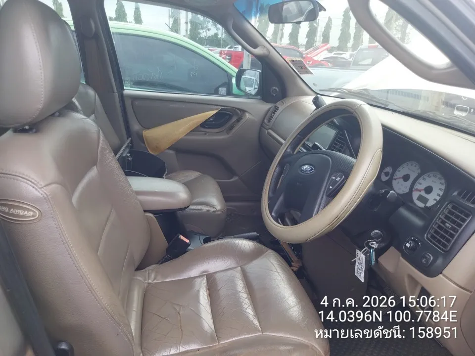 2004 Ford Escape – 9