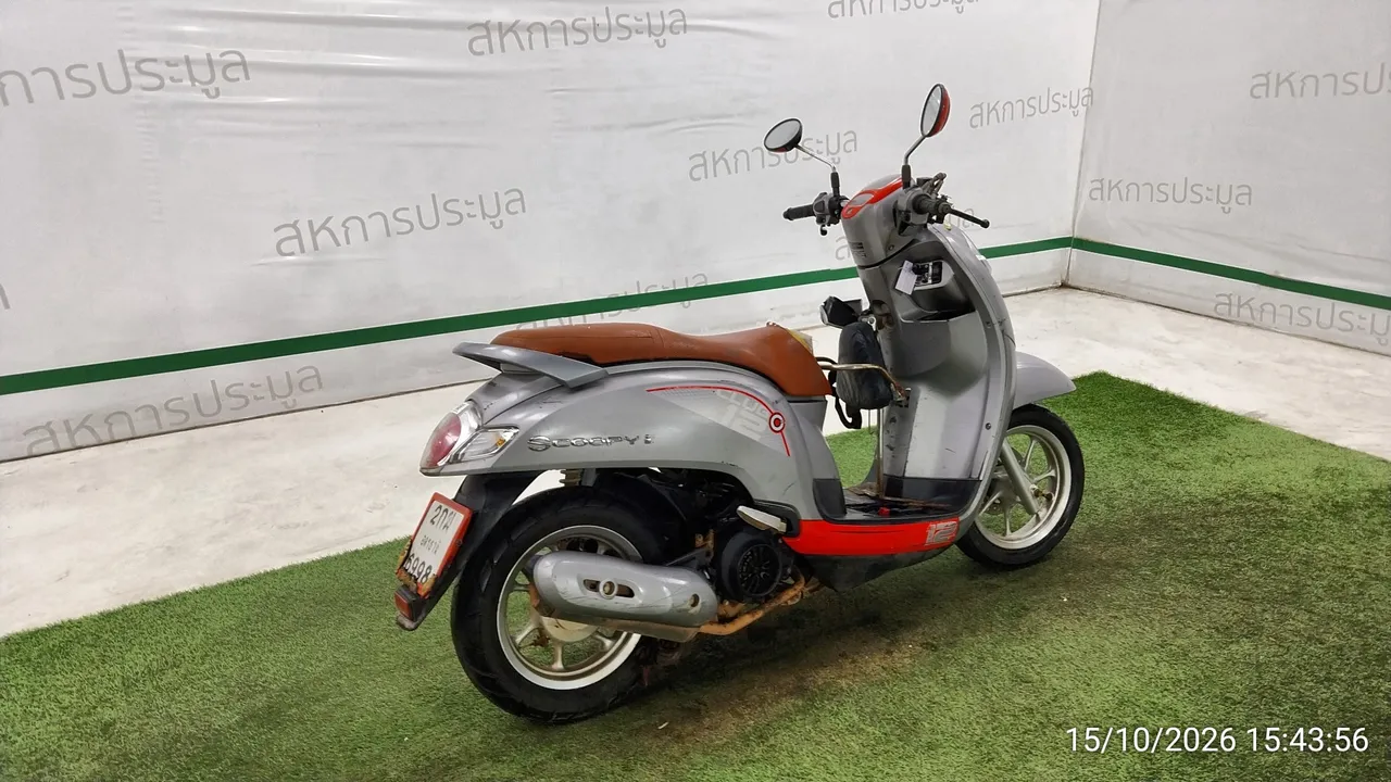 Honda Scoopy – 4
