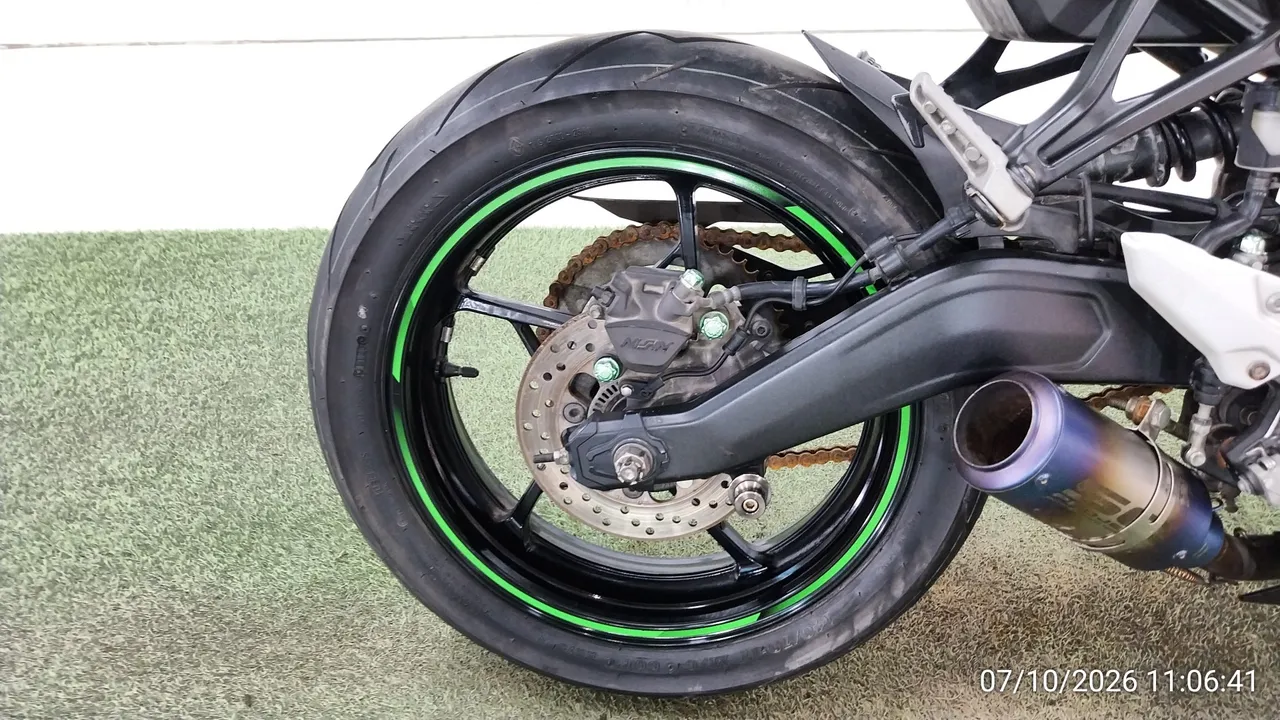 2021 Kawasaki Ninja ZX-25R – 12