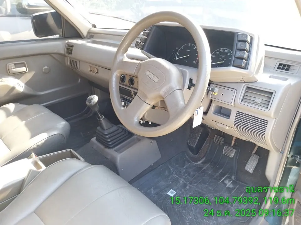 1997 Isuzu D-Max – 7