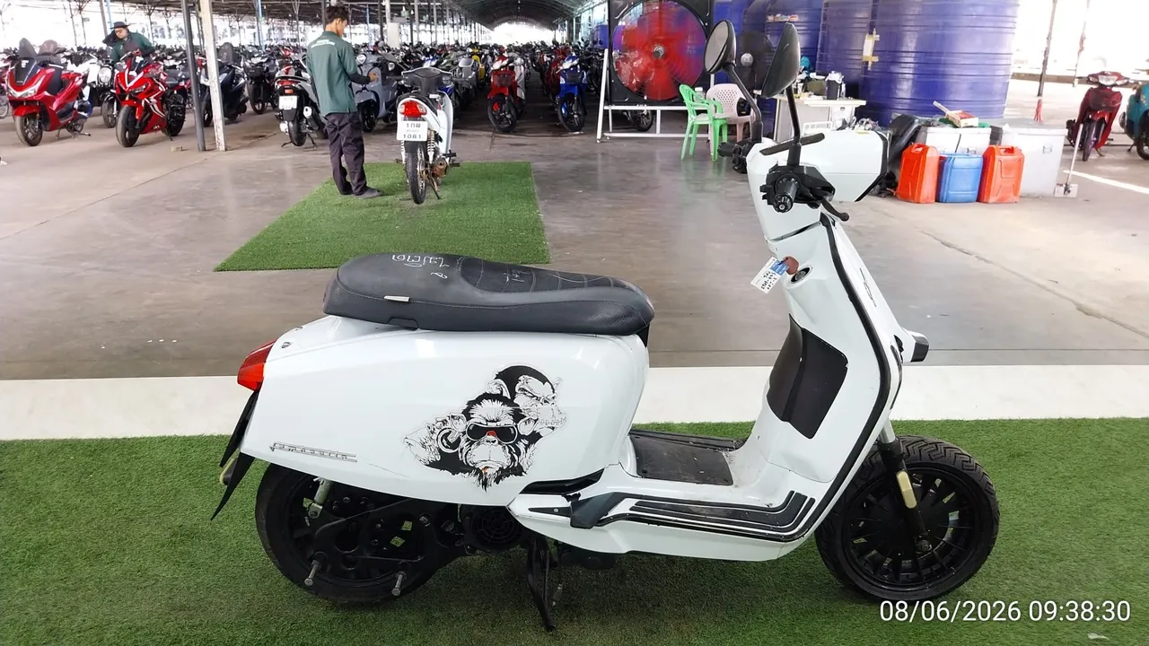 2022 Lambretta V200 – 3