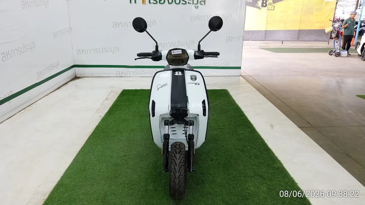2022 Lambretta V200 – 1