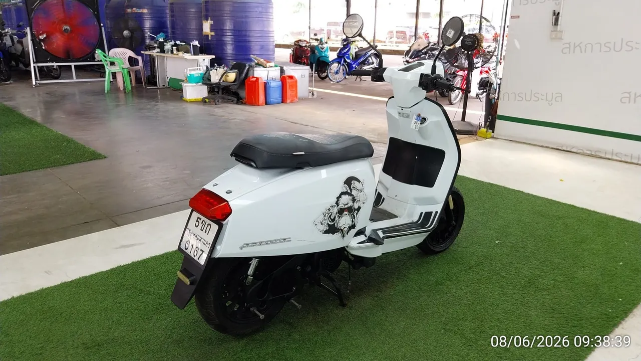 2022 Lambretta V200 – 4