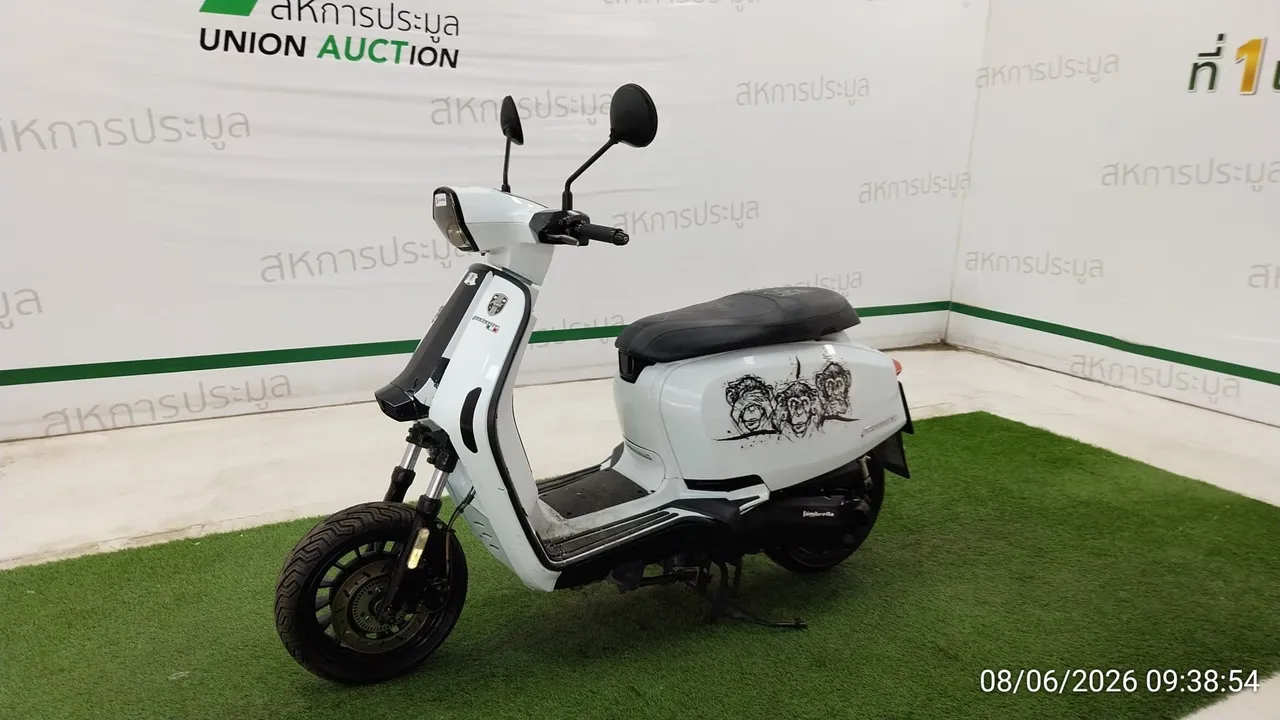 2022 Lambretta V200 – 8