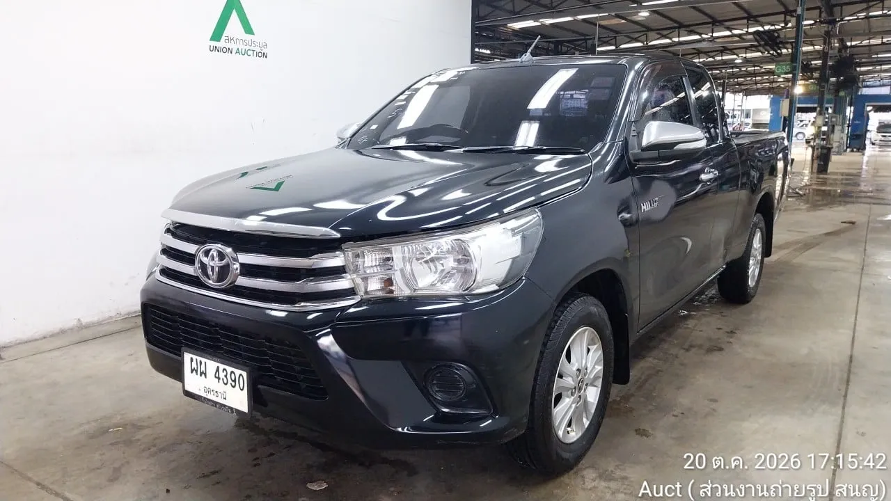 2017 Toyota Hilux Revo – 3