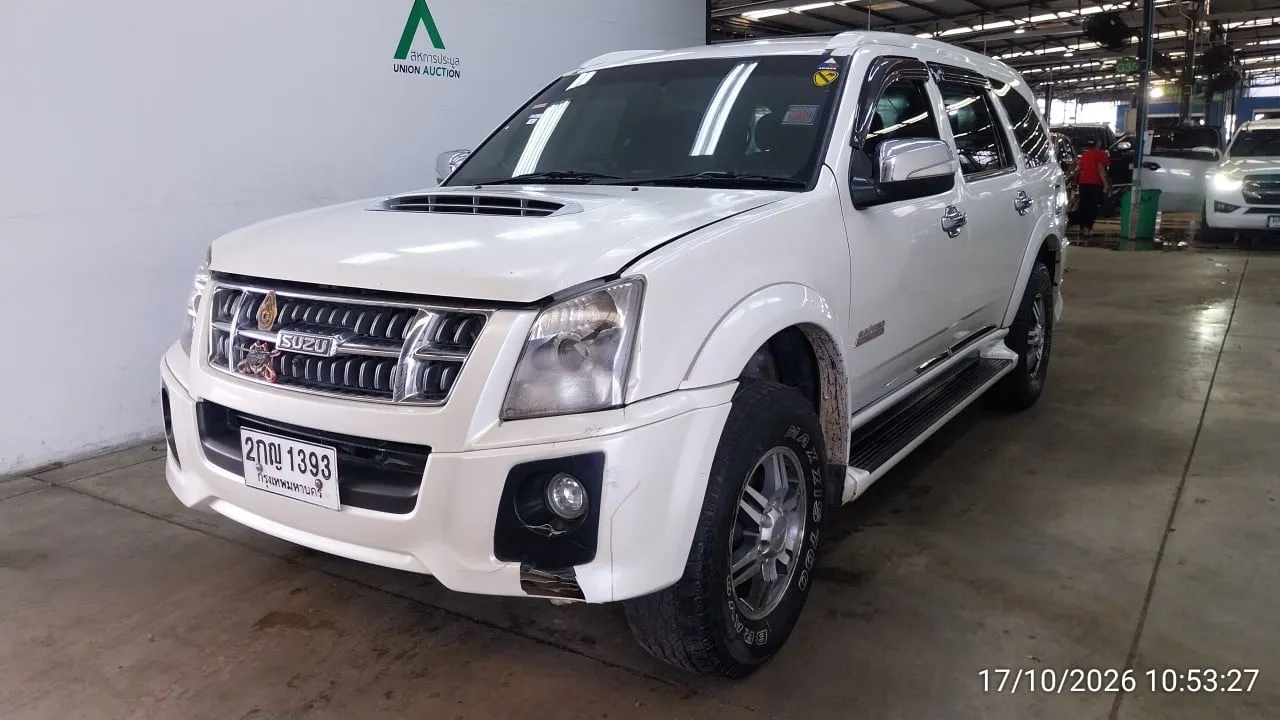 2012 Isuzu MU-7 – 3