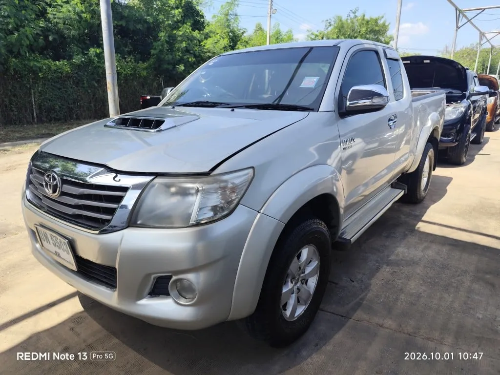 2012 Toyota Hilux Vigo – 6
