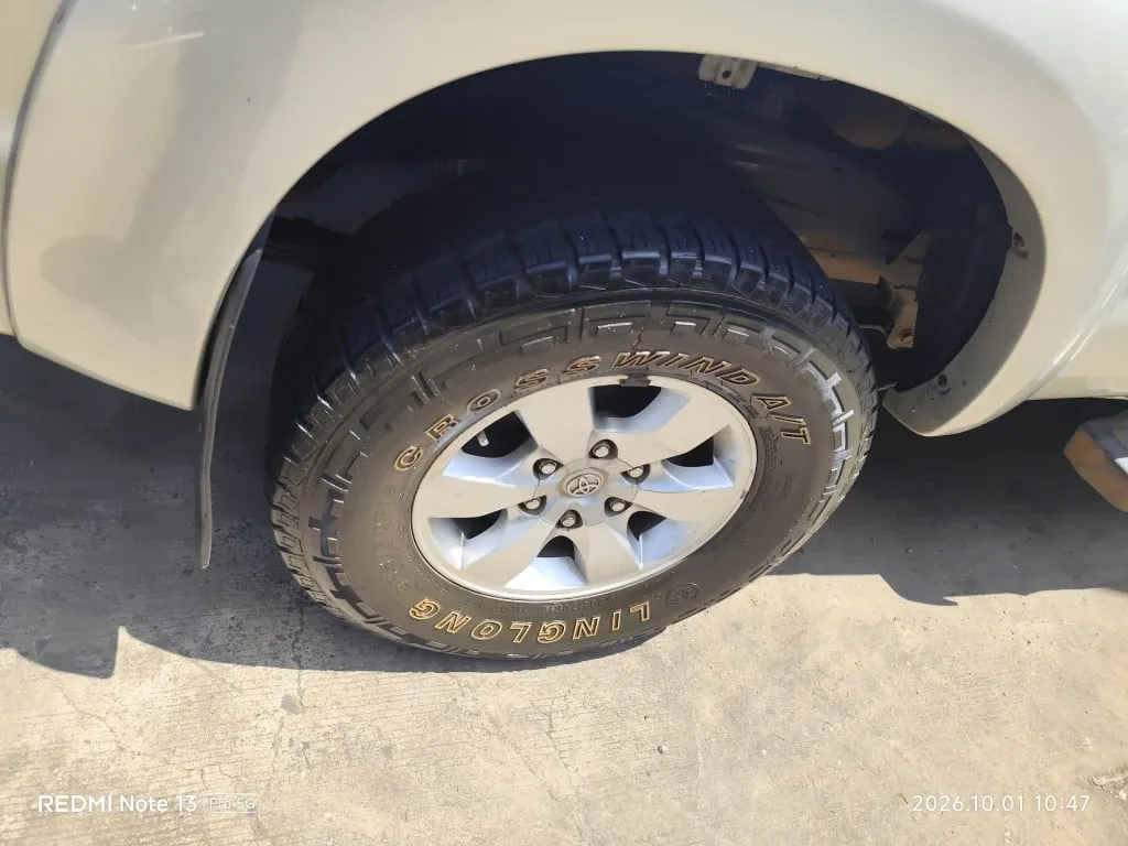 2012 Toyota Hilux Vigo – 9