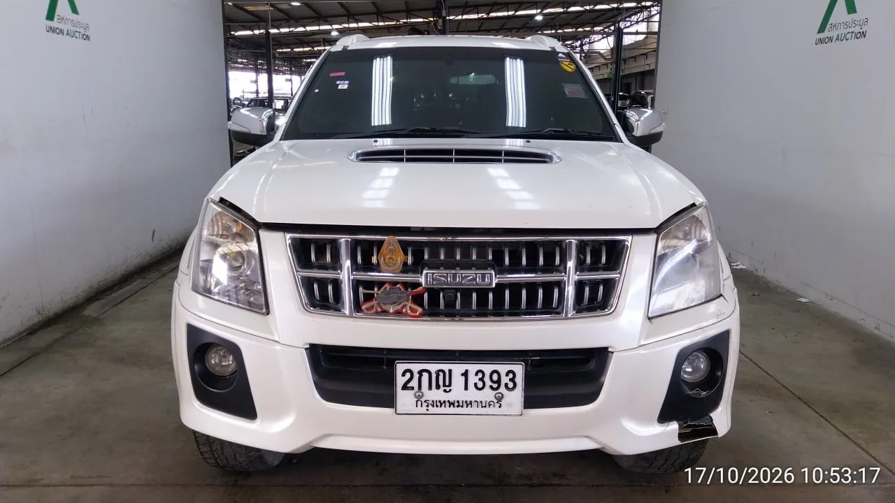 2012 Isuzu MU-7 – 1