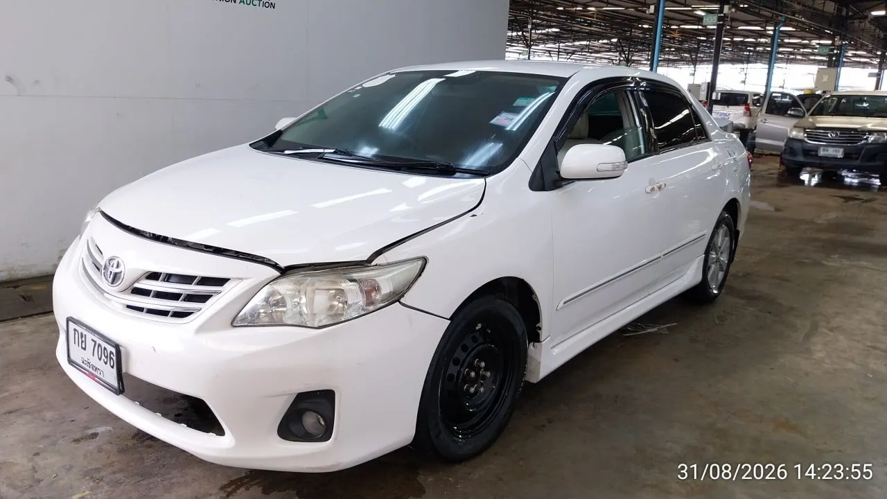 2013 Toyota Corolla Altis – 3