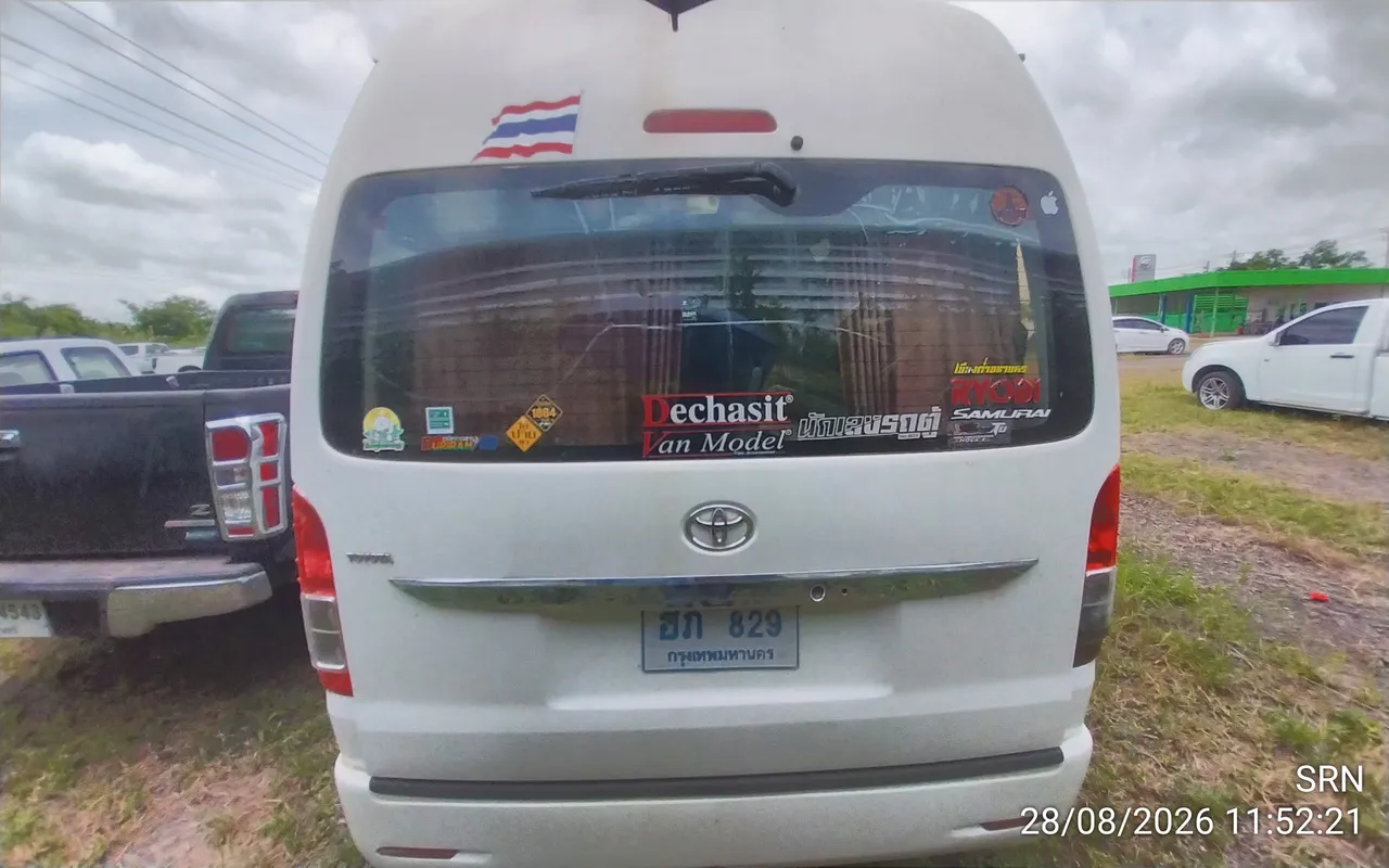 2012 Toyota Commuter – 4