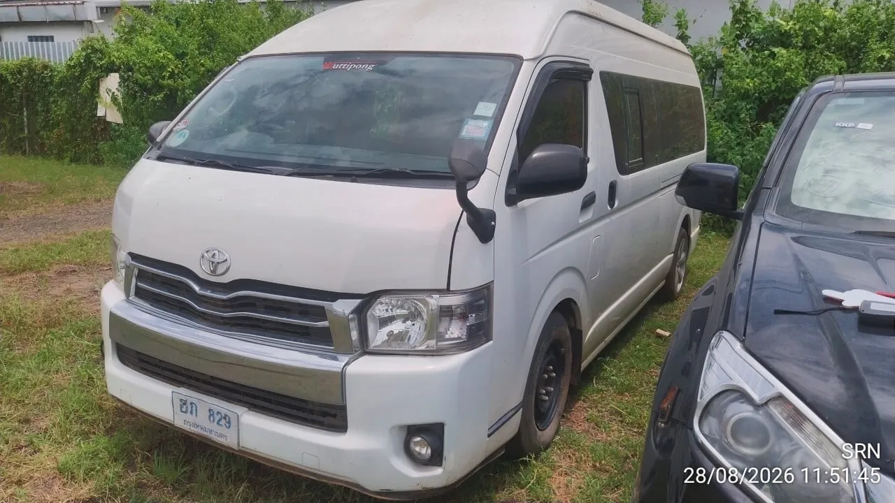 2012 Toyota Commuter – 2