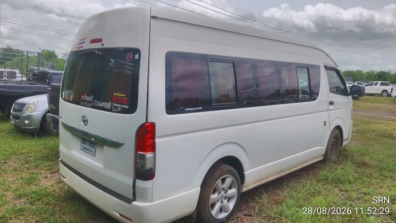 2012 Toyota Commuter – 5